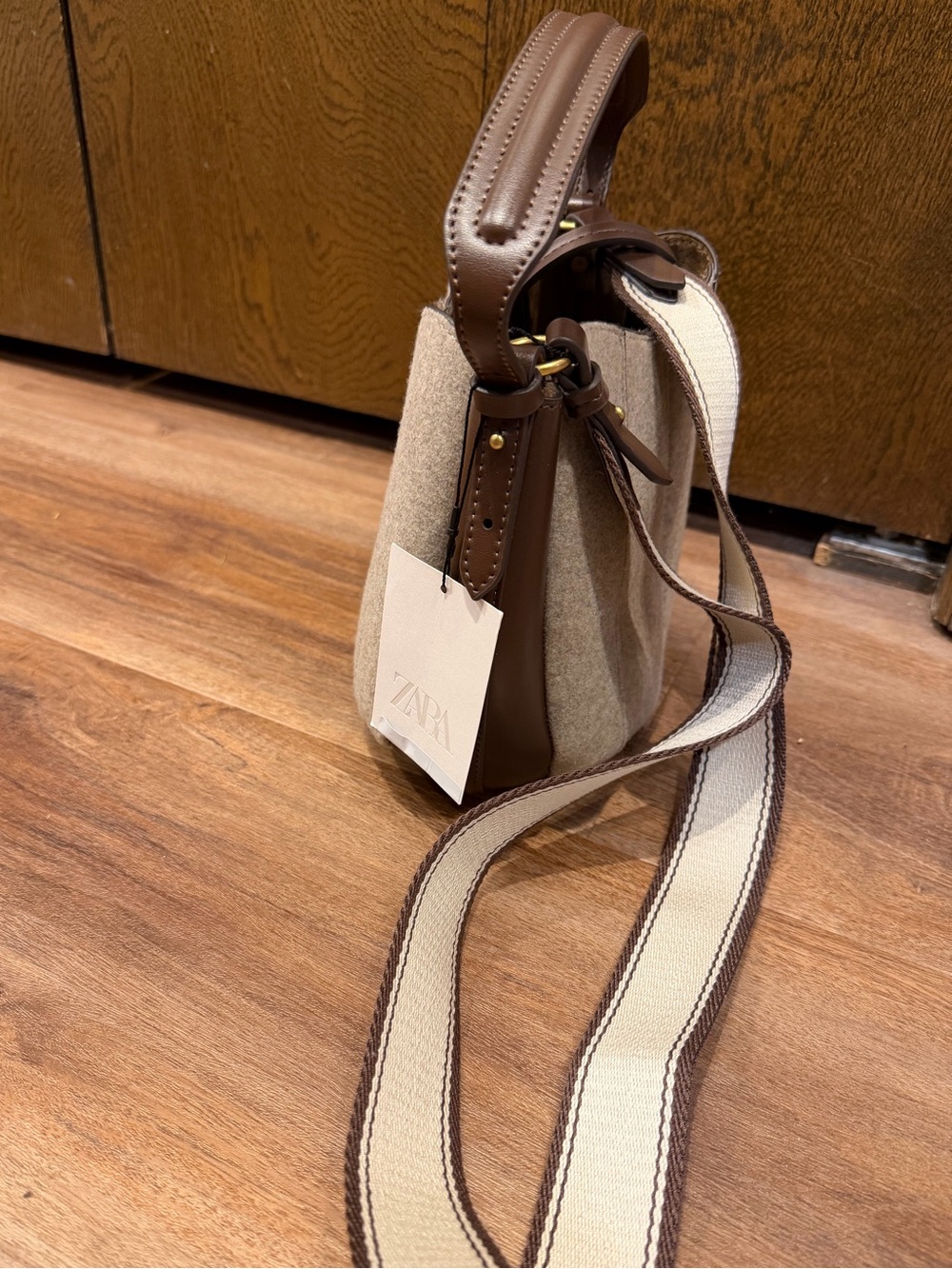 NWT Zara Topstitched Fabric Bucket Bag - Picture 6 of 7